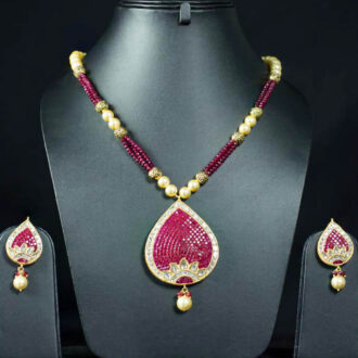 Pendant Set With Pink Beads